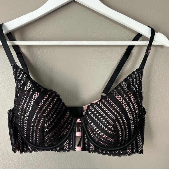 Victoria's Secret Intimates & Sleepwear Nwt 36c Lined Plunge Black